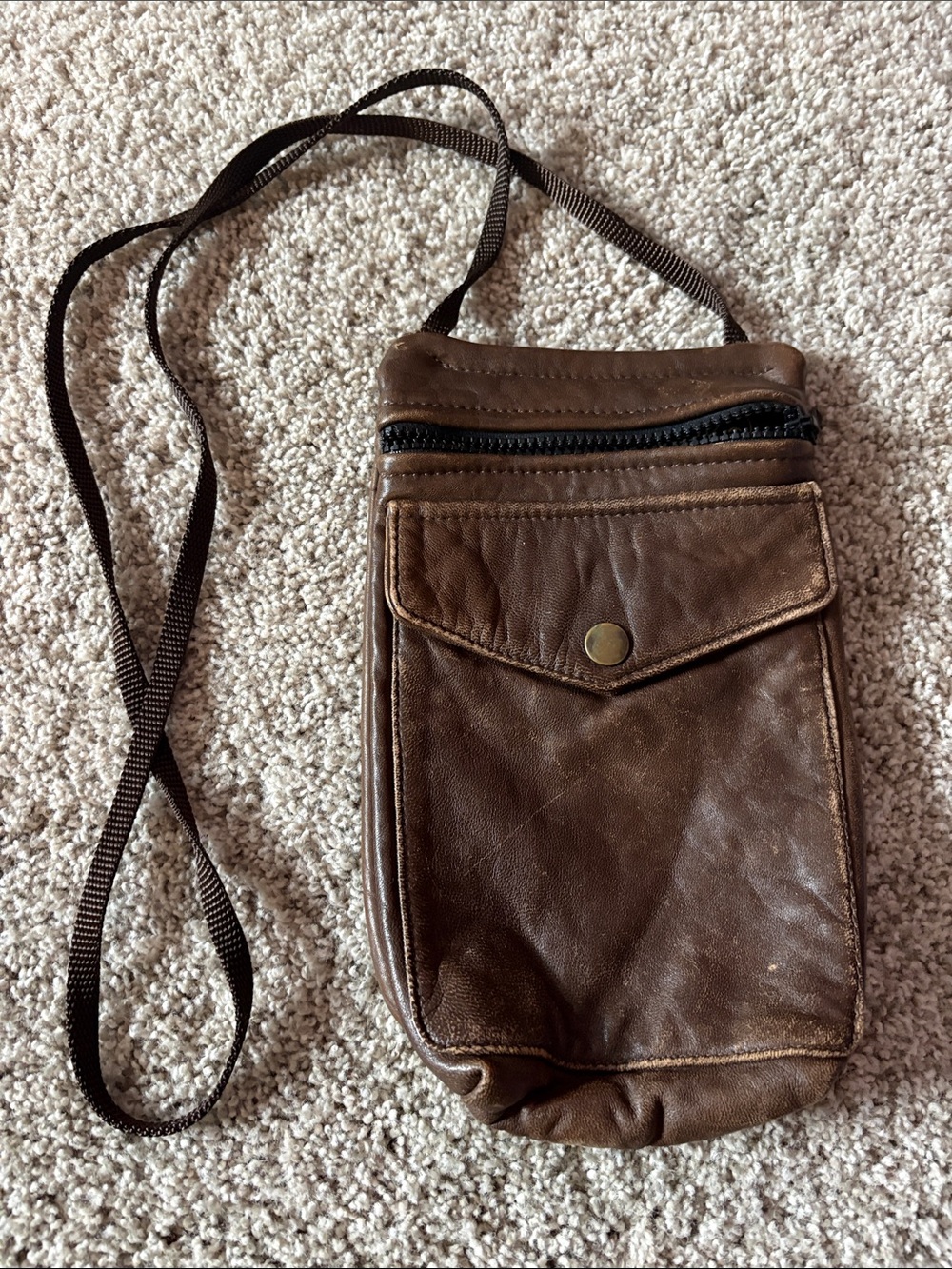 Men's Brown Crossbody Leather Travel Pouch